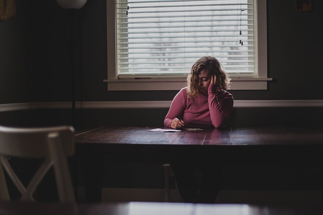 Psychospołeczny stres wpędza kobiety w choroby serca [fot. StockSnap from Pixabay]
