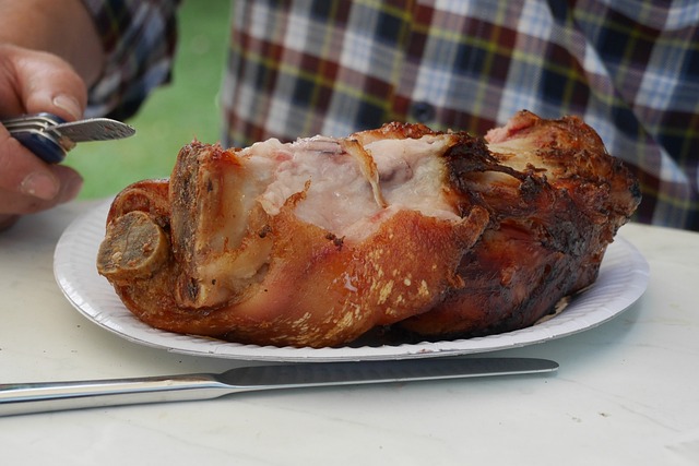 Rak jelita grubego - dieta niskowglowodanowa moe mu sprzyja [fot. harald heuser from Pixabay]