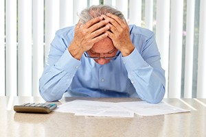 Seniorzy popadaj w zaduenie. Maj problemy z kredytami [© Kurhan - Fotolia.com]