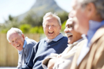 Starsi ludzie maj lepszy humor [© Yuri Arcurs - Fotolia.com]
