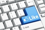 Sze oznak uzalenienia od Facebooka [© maxkabakov - Fotolia.com]