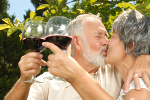 Umiarkowane picie alkoholu chroni przed demencj [© Junial Enterprises - Fotolia.com]