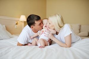 Urlopy rodzicielskie coraz bardziej popularne [© Kalinovskiy - Fotolia.com]