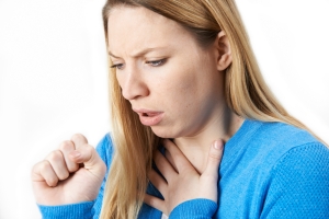 Uwaga na grypę - rozprzestrzenia się poprzez sam oddech chorych [Fot. highwaystarz - Fotolia.com]