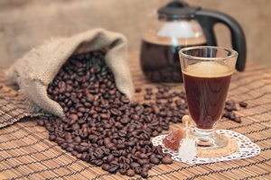 Uwaga na uzalenienie od kawy. Kto powinien ograniczy spoycie kofeiny [© Mendolo - Fotolia.com]