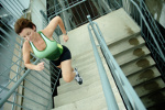 Wchodzenie po schodach - nowy, efektywny trening [© Christopher Nuzzaco - Fotolia.com]