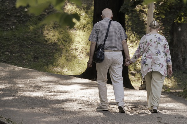 Więcej aktywności fizycznej w starszym wieku to lepsza jakość życia  [fot. Candid_Shots from Pixabay]