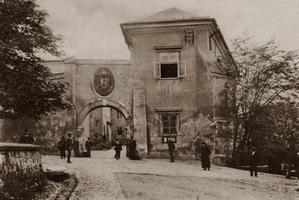 Wieliczka. Miasto utrwalone w kadrze [fot. Wieliczka. Zamek upny]