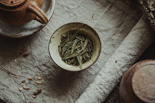 Zielona herbata chroni przed tętniakiem aorty brzusznej [fot. Mirko Stödter from Pixabay]