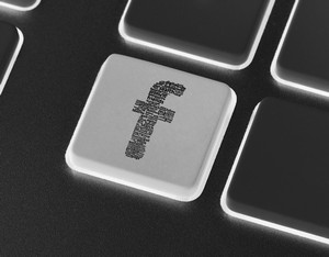 Zmara Anna Stoehr , najstarsza uytkowniczka Facebooka [© peshkova - Fotolia.com]