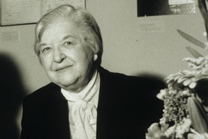 Zmara Stephanie Kwolek - chemiczka, ktra stworzya kamizelk kuloodporn [Stephanie Kwolek, fot. Harry Kalish - Chemical Heritage Foundation, CC BY-SA 3.0, Wikimedia Commons]